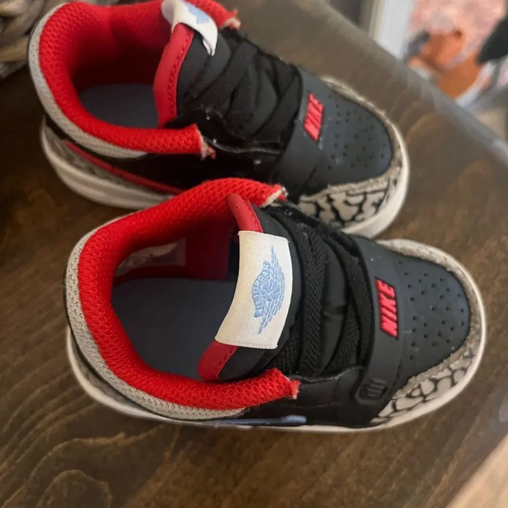 Nike jordan legacy